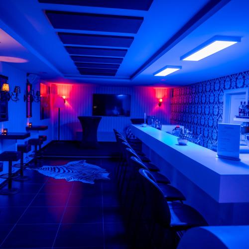 Club Eroxx — erotický podnik v Balen