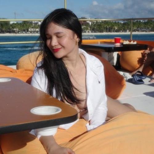 Gina — Escort in Neu-Taipeh