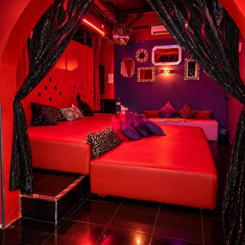 Club Mystique Tenerife — Erotik-Location in Adeje