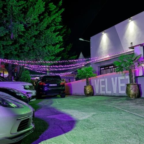 Le Velvet Club — ερωτικός χώρος στην πόλη Brignais