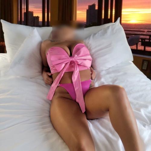 Amira — eskort v meste Chicago