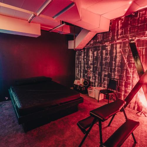 Club Eros — erotic venue in Cleveland