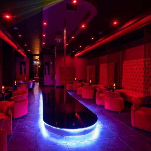 Diva Show Bar — еротичний заклад у місті Лісабон