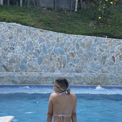 Simona — eskorte i Bucharest