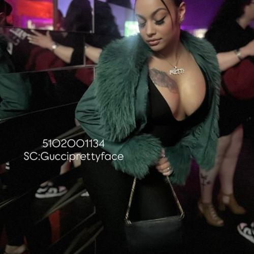 Prettygucci — eskort v Beaverton