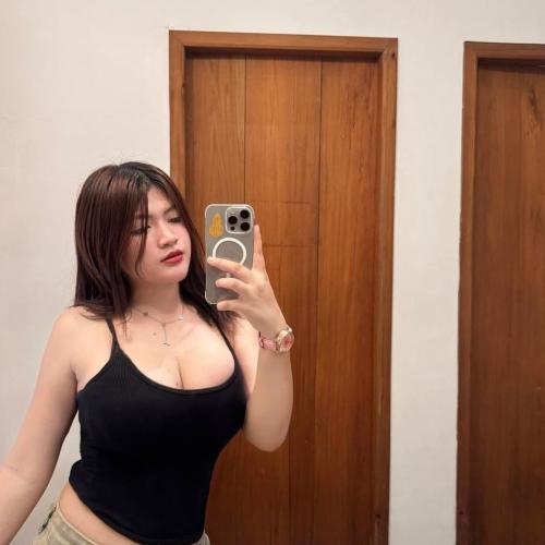 Azimah — Escort in Dschidda