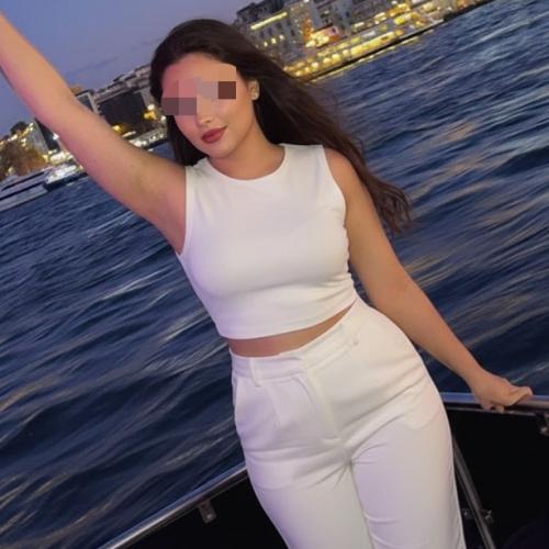 Loraa — escort in Düsseldorf