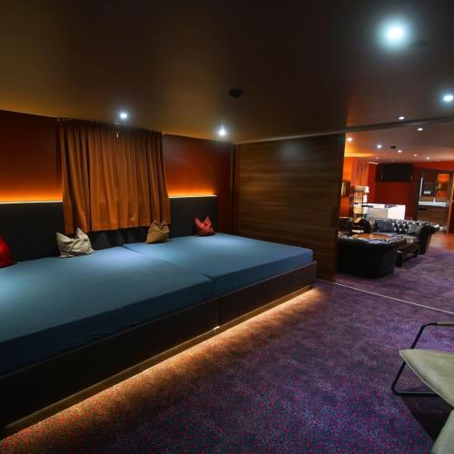 Mystic Gentlemen's Club — erotic venue in Wals