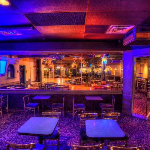 The Pure Gold Club — erotický podnik v Mississauga
