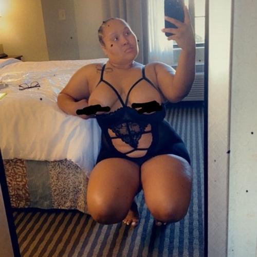 Honeyd — escort in Dallas