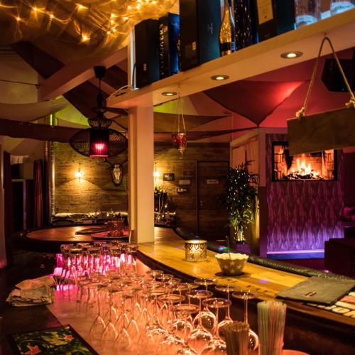 Club Palladium — erotic venue in Au