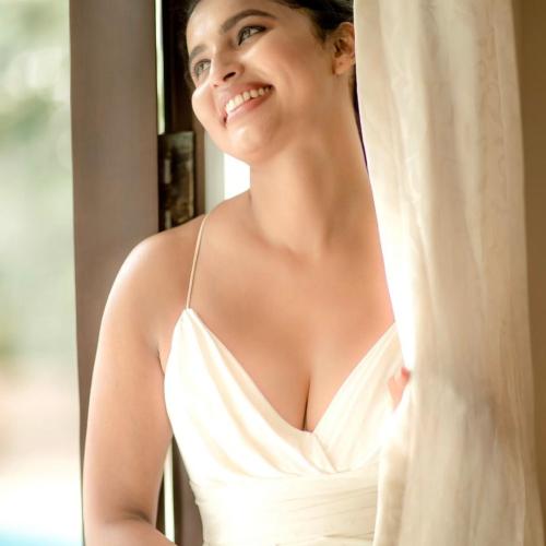 Call Girl in Dubai	+971502006322