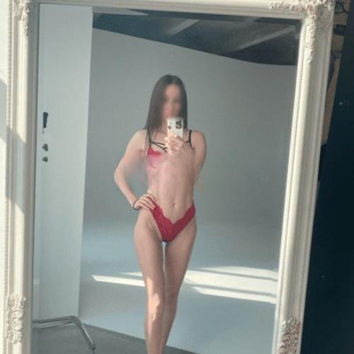 Eva — escort in Frankfurt