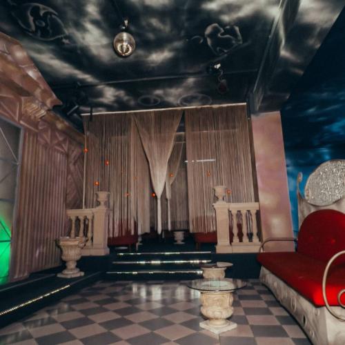 Josephine Club — Erotik-Location in Castelfidardo