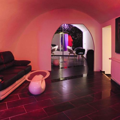 Diamond Strip Club — erotic venue in Košice, photo 7