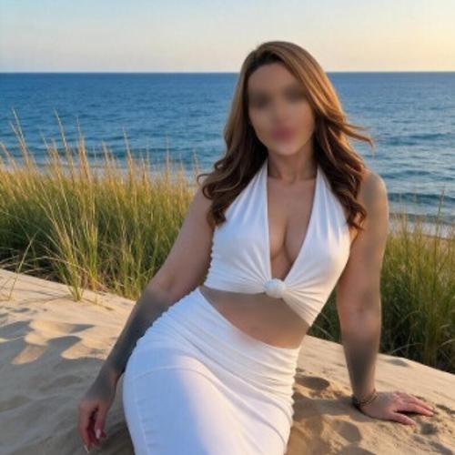 Adele Love — escort à Perth