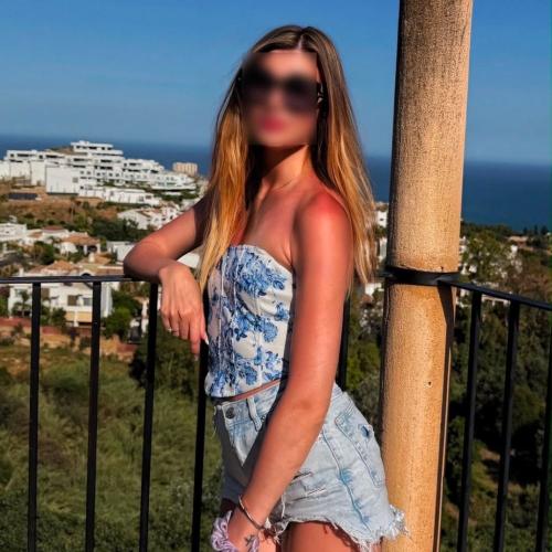Irina — συνοδός στην πόλη Βουκουρέστι