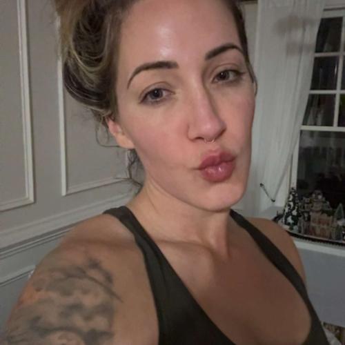 Simplycamille — escort in Raleigh
