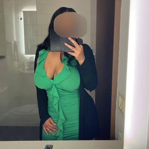 Prettyandyoung — escort en Ontario