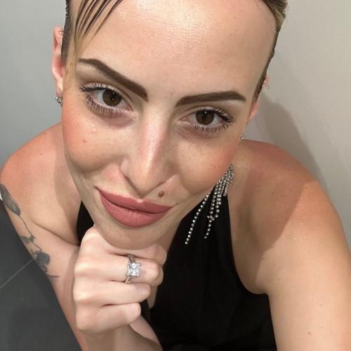 Nikki — eskorte i Genève