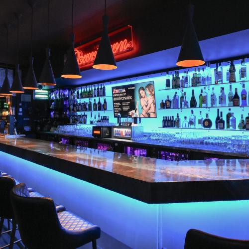 Bar Downtown — Erotik-Location in Montreal
