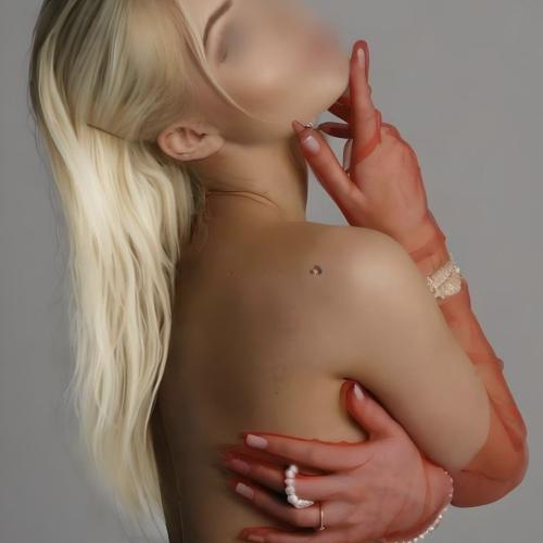 Sabrina — مرافقة في ريغا