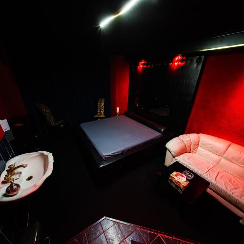 Gentlemen Club Cinderella — erotikus hely itt: Rotterdam, 9. fotó