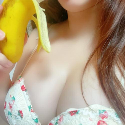 Yuna — escort in Seoul