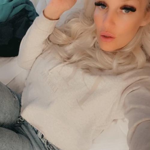 Aspen Regan — eskorte i Salt Lake City