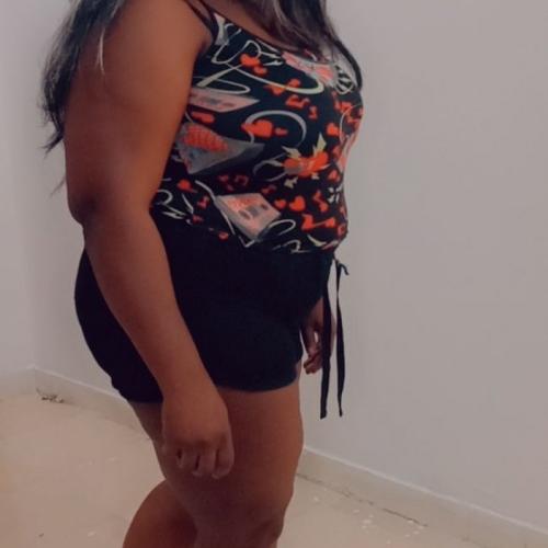 Flore Suz — escort in Kuwait City