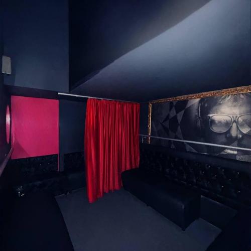 Elite Night Club — erotický podnik v Athény