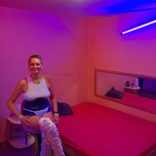 Sandra Pornstar — escort in Waiblingen, photo 14