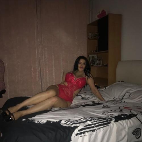 Babi — eskort i Bukarest