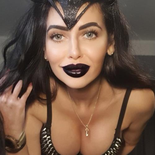 Mistress Antonella — συνοδός στην πόλη Βουκουρέστι