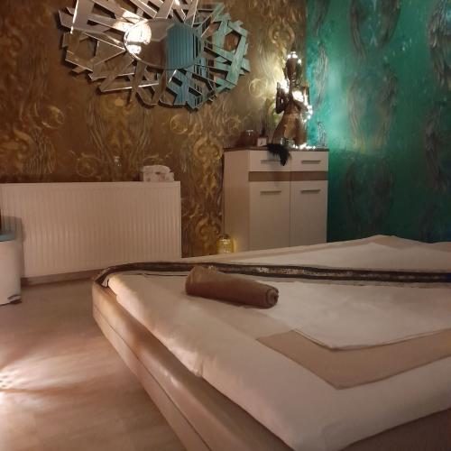 Aura Relax Massage — مكان إيروتيكي في فيينا