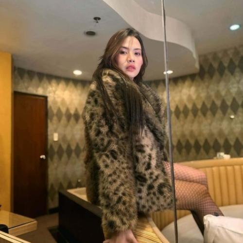 Luna — eskorta w Hong Kong