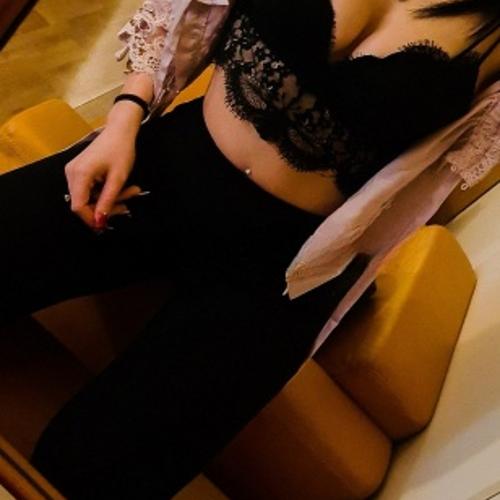 Mira — escort à Francfort, photo 6