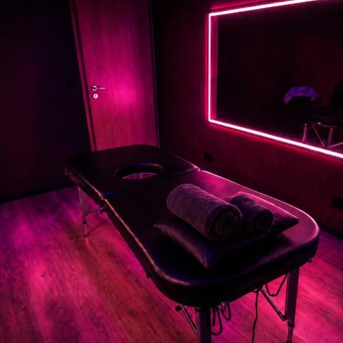 Lindom Massage — erotic venue in Budapest