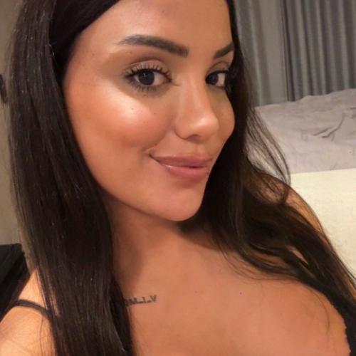 Ceren — escort à Osaka