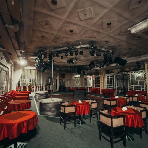 Josephine Club — Erotik-Location in Castelfidardo