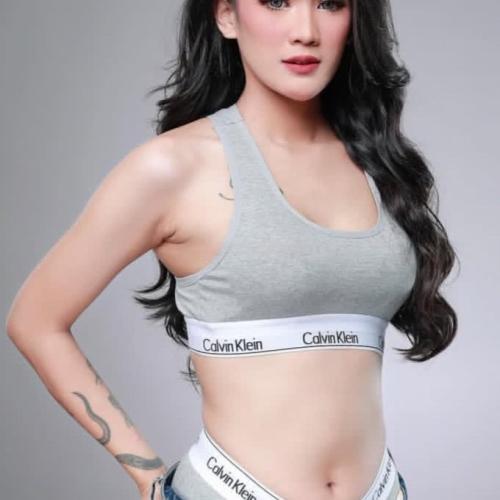 Aurelia — escort à Bandung, photo 4