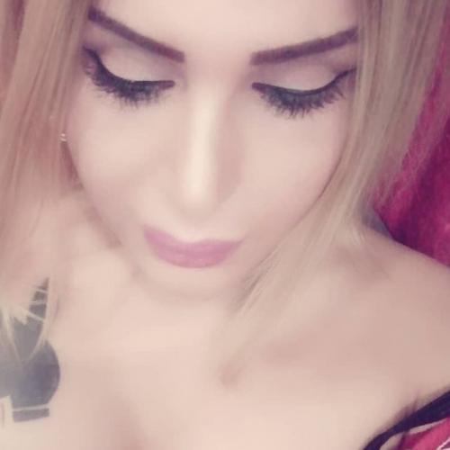 Derya — escort a Baku