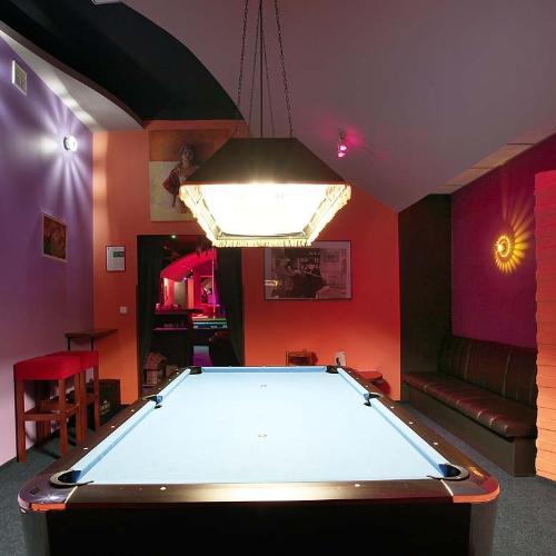 Kabaret Metro Bar — erotic venue in Zlín