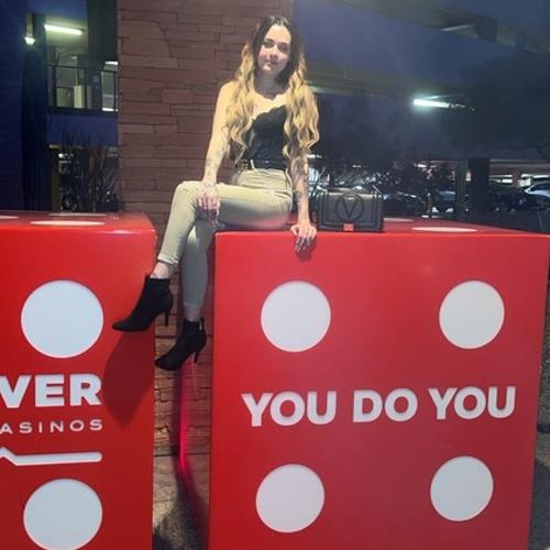 X Hannah Bakerx — eskorte i Phoenix