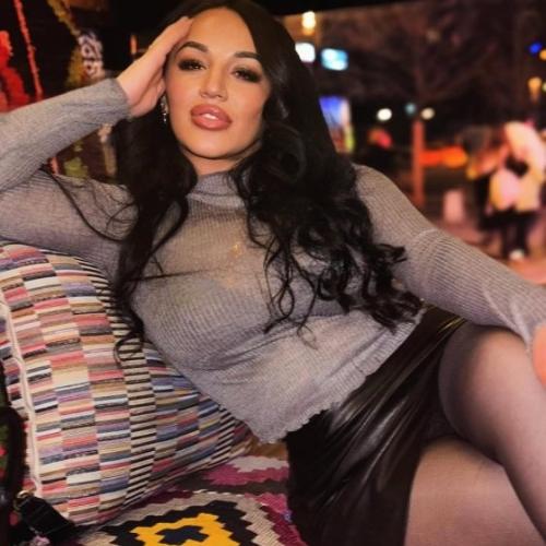 Aysel — eskorte i Baku