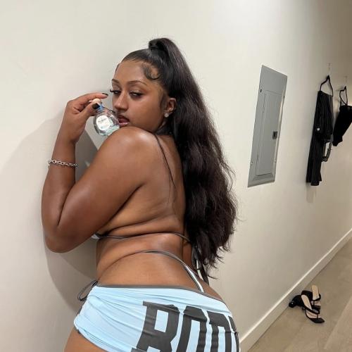 Amika — Escort in San Diego
