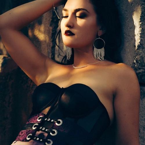 Kat Monoroe — Jacksonville şehrinde eskort