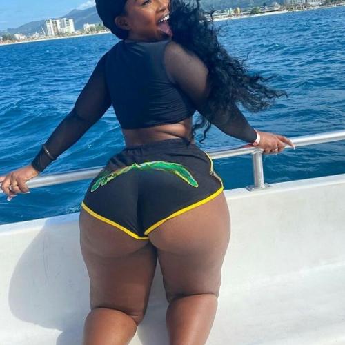 Zenny — escort in Kuwait City