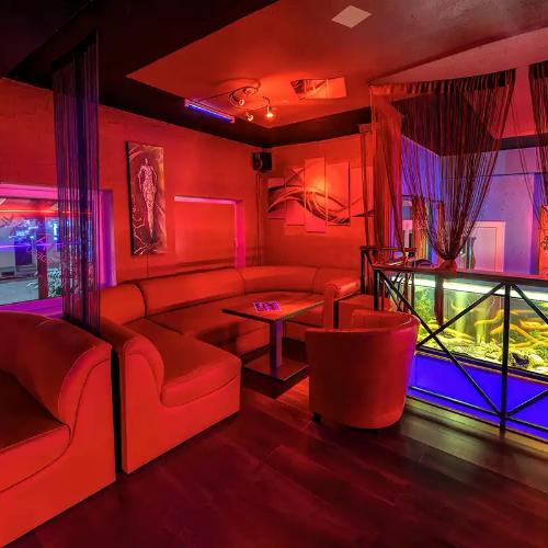 Night Club Paris — erotický podnik v Poprad