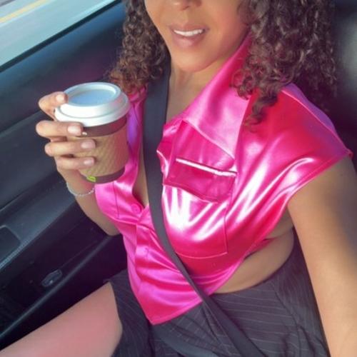 Illiana — escort a Ontario